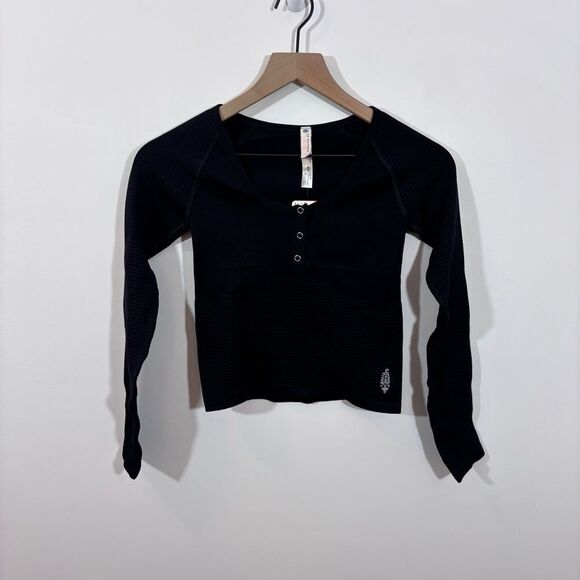 FREE PEOPLE MOVEMENT BAIL OUT LONG SLEEVE LAYER NEW with tags Size XS/S Black - Picture 4 of 13